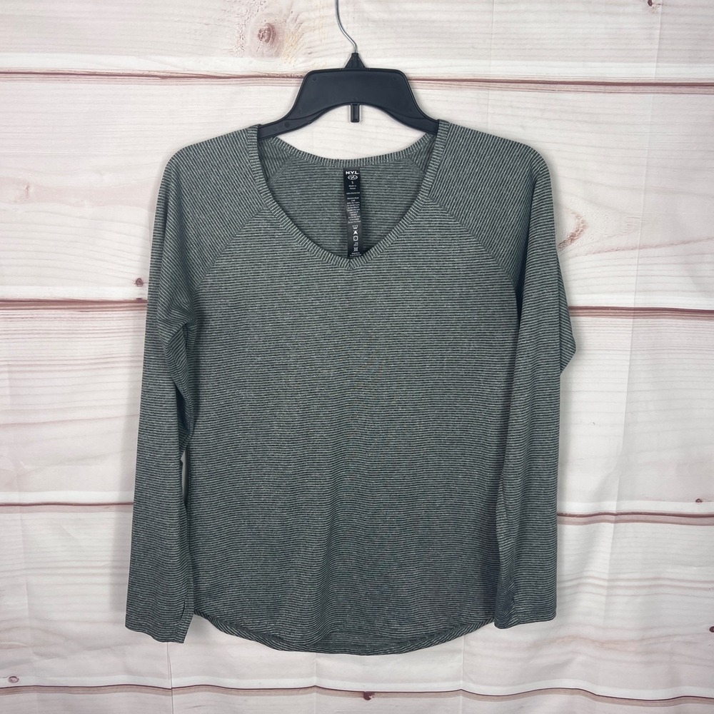 NYL Top Womens S Gray Stripe T-Shirt‎ V-Neck Active Long Sleeve Performance Knit